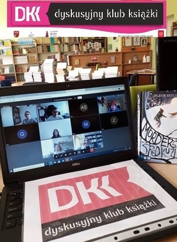 ekran laptopa ze spotkania online na komunikatorze Jitsi Meet klubu DKK SP2