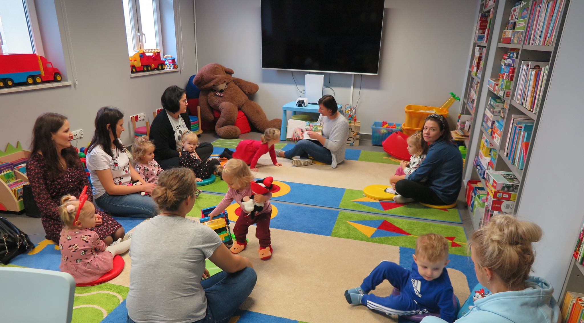 spotkanie dzieci i opiekunów podczas Klubu malucha